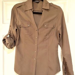Express taupe colored button up top, looks great with jeans